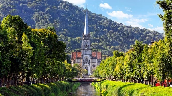 Petrópolis era cidade de férias da Família Imperial e se tornou queridinha para o inverno.