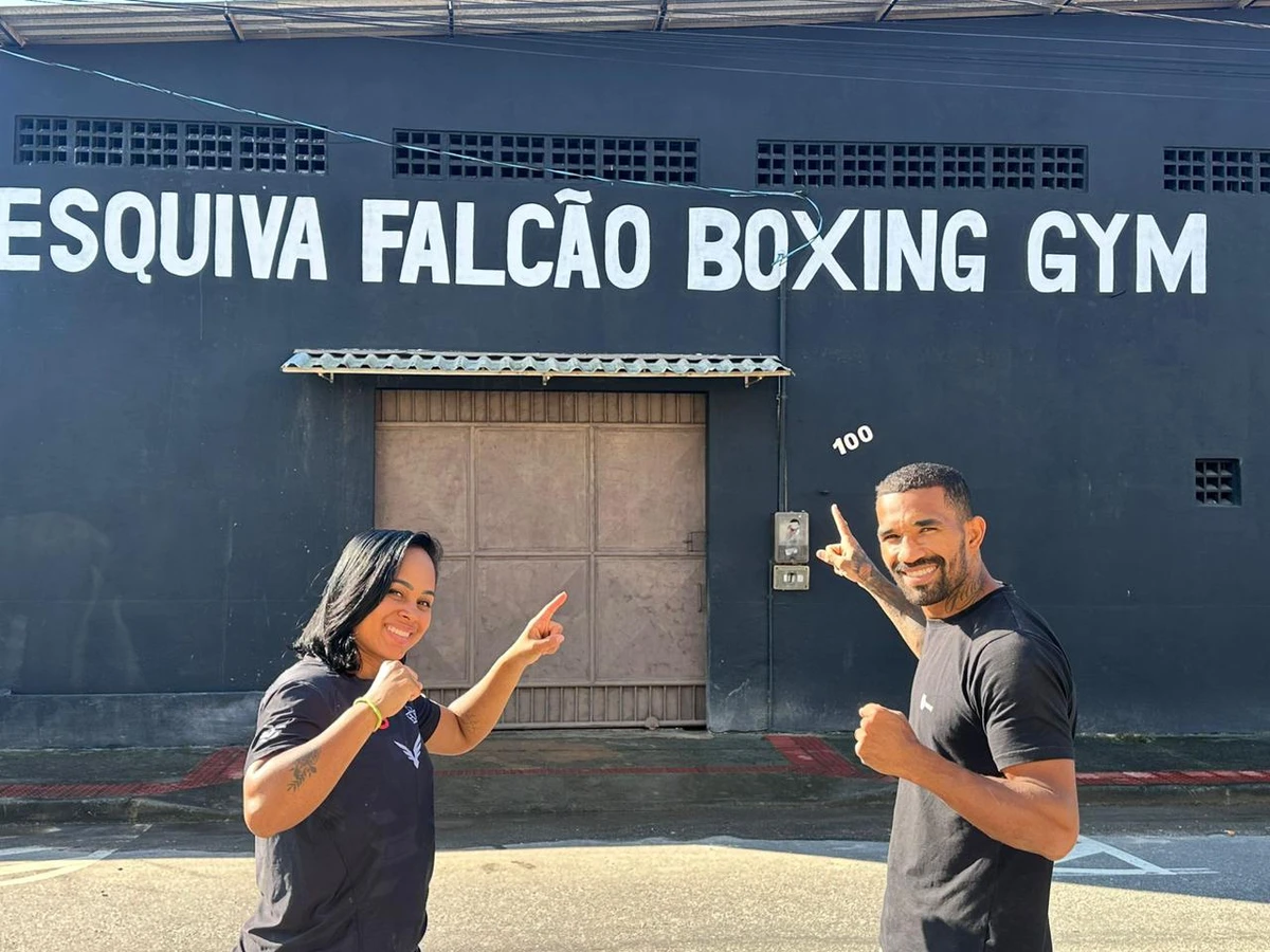 Esquiva Falcão e Suelen estão realizando um sonho com a inauguração da academia
