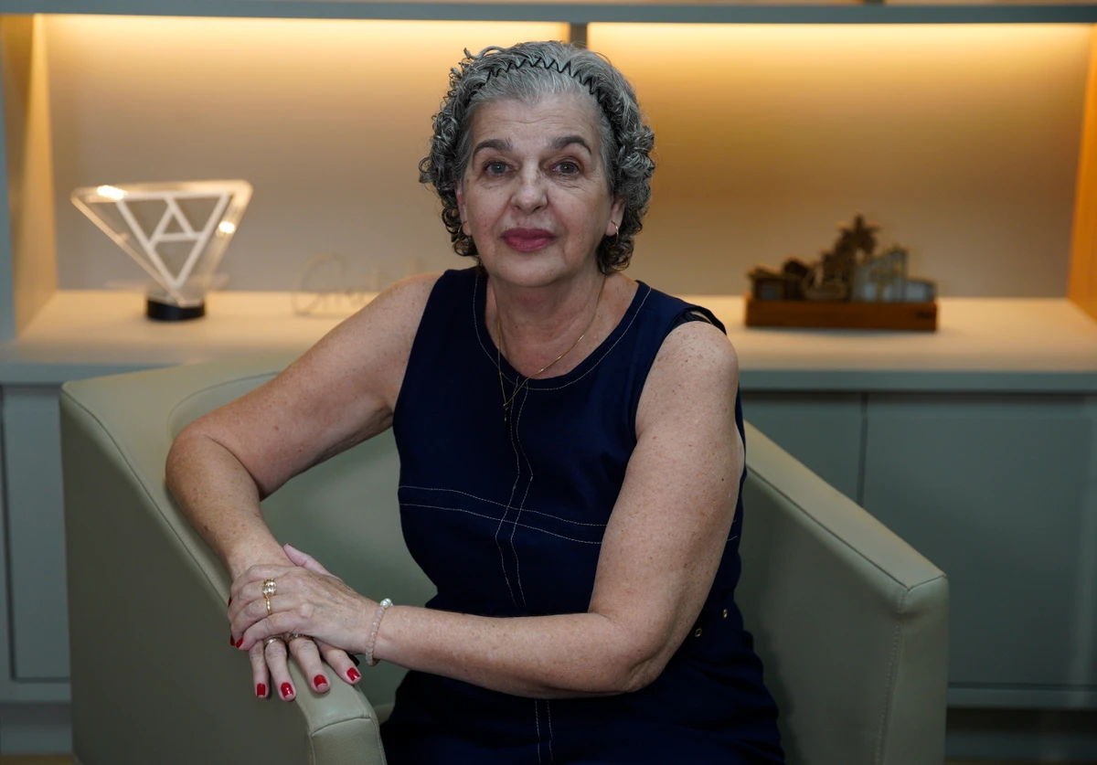 Josilene Angela Féo descobriu o câncer de mama através da mamografia. Atualmente ela está em hormonioterapia durante cinco anos, tempo necessário para reduzir as chances de recidiva