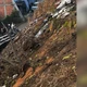 Imagem - Motorista fica ferido após carreta cair em ribanceira na BR 259