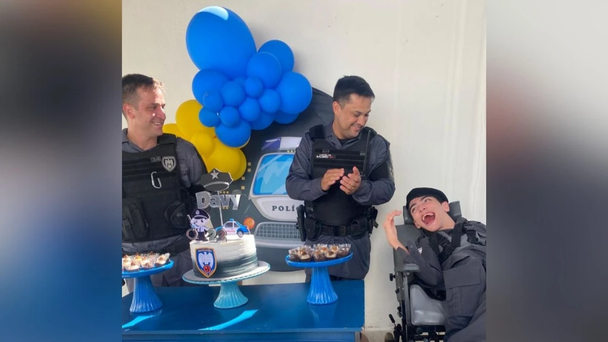 Davy Laia Themoteo, de 23 anos, já teve aniversário com tema da Polícia Militar.
