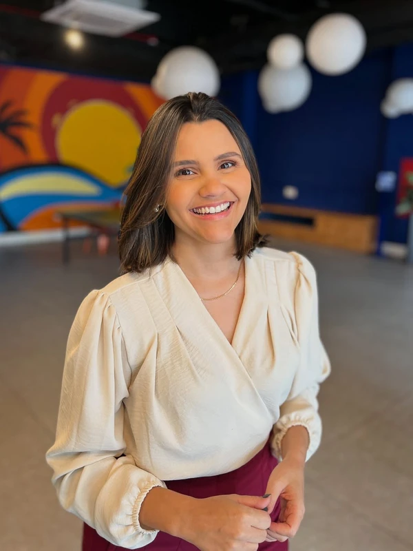 Jornalista Vanessa Calmon cortou o cabelo como parte da mudança de visual
