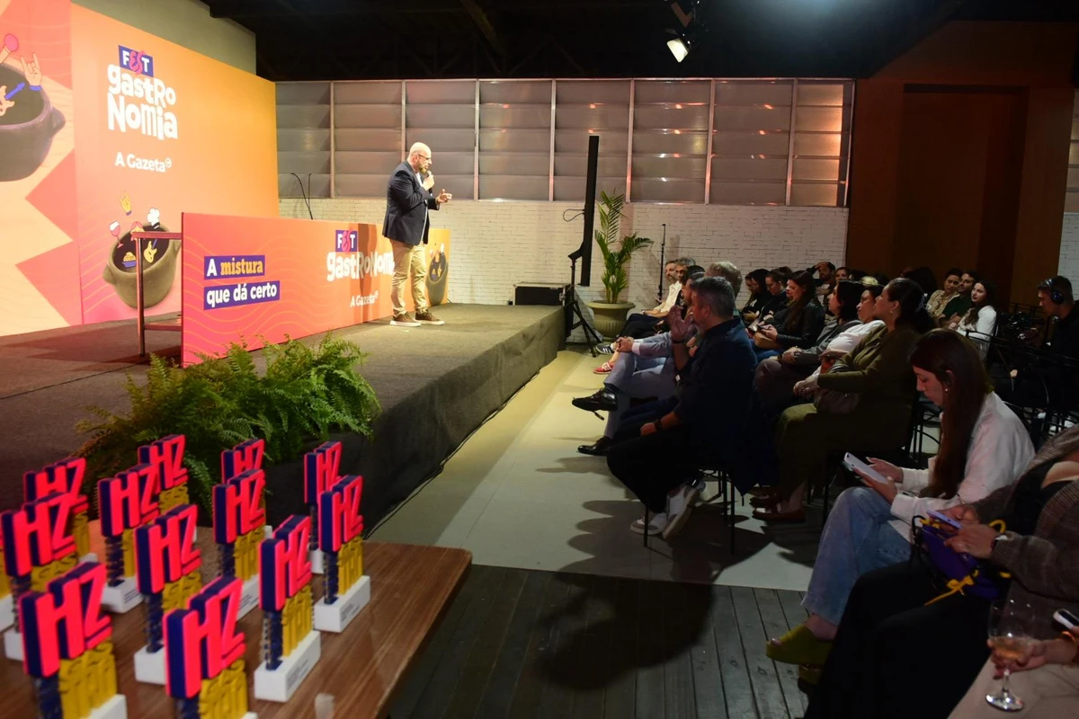 Noite de entrega dos troféus do Prêmio HZ Gastrô 2025, no Fest Gastronomia