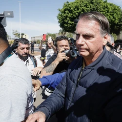 Os valores fazem parte do relatório de inteligência financeira, que foi usado pela Polícia Federal (PF) no inquérito que indiciou Bolsonaro e seu filho Eduardo