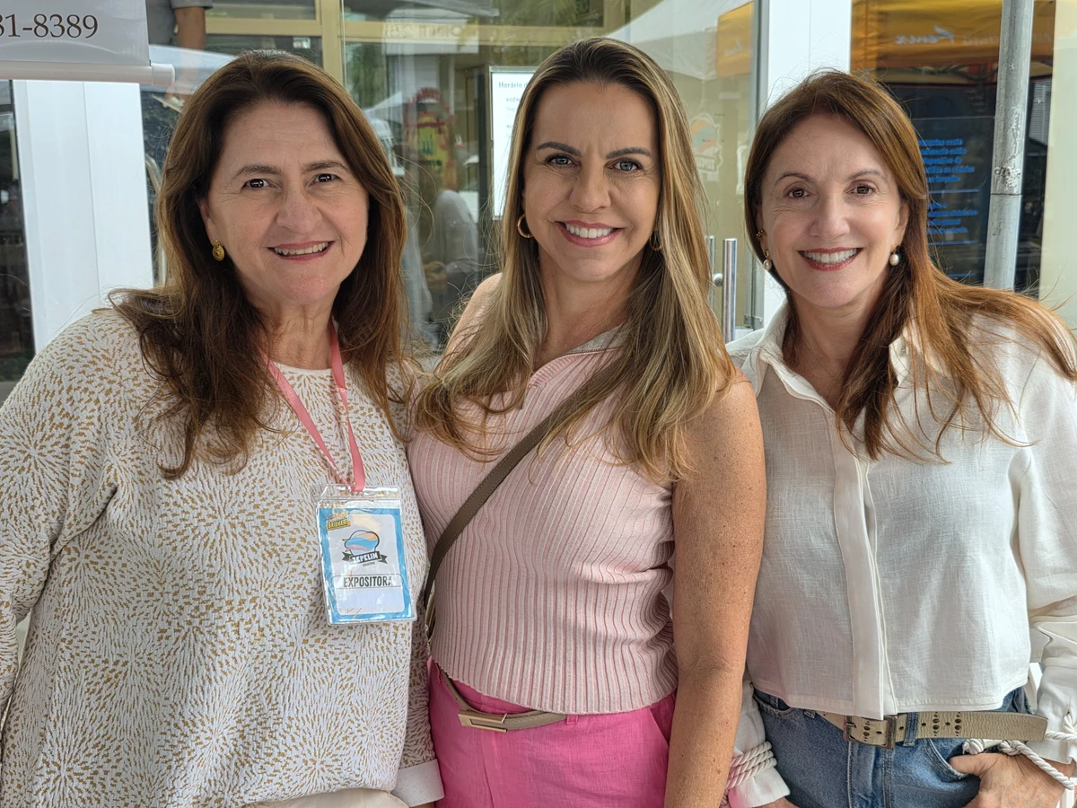 Cristina Altoé, Fernanda Queiroz e Paula Barcelos