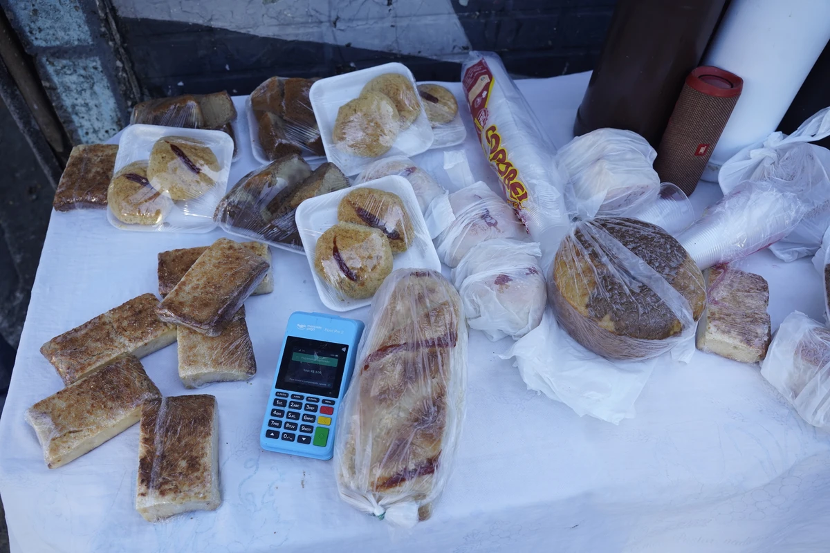 Flávio Martins vende café da manhã em Vtória por Ricardo Medeiros