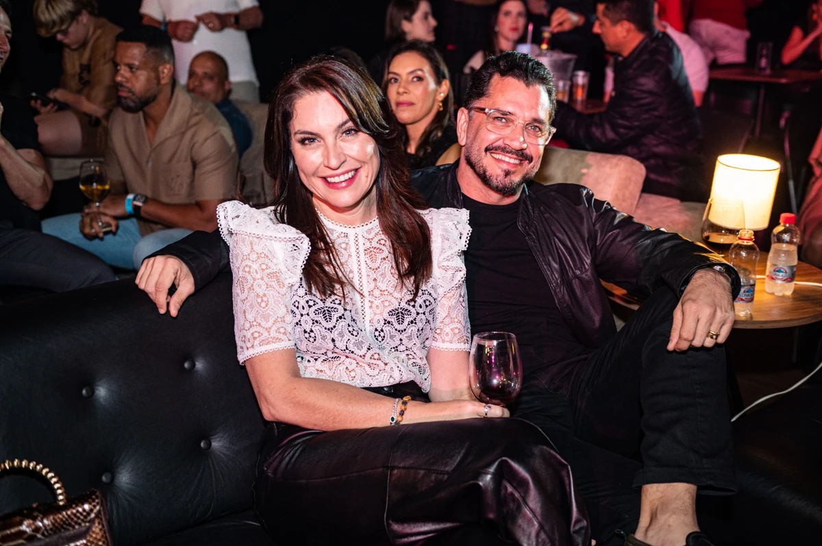 Débora Veronez e o Padre Anderson Gomes