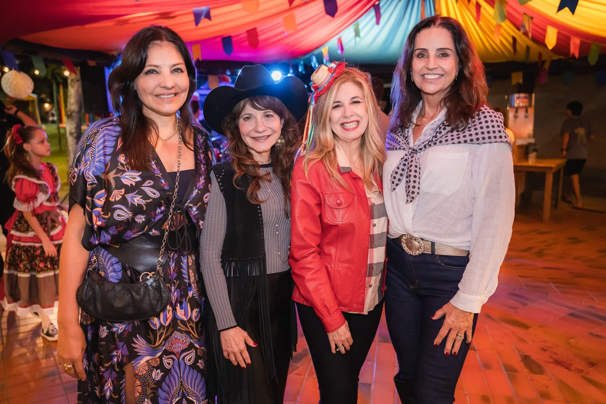 Bernadette Bragatto, Kitia Perciano, Claudia Louzada e Denise Giestas