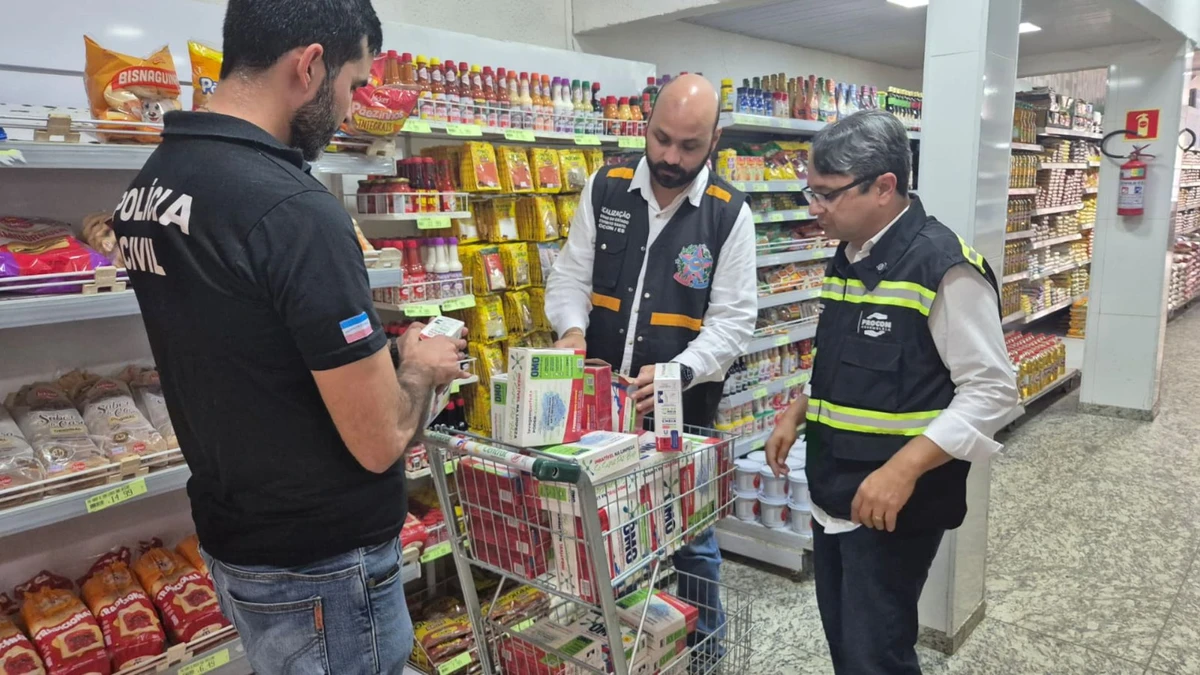 Operação apreendeu carnes vencidas, produtos violados e adulterados em supermercados de Cariacica