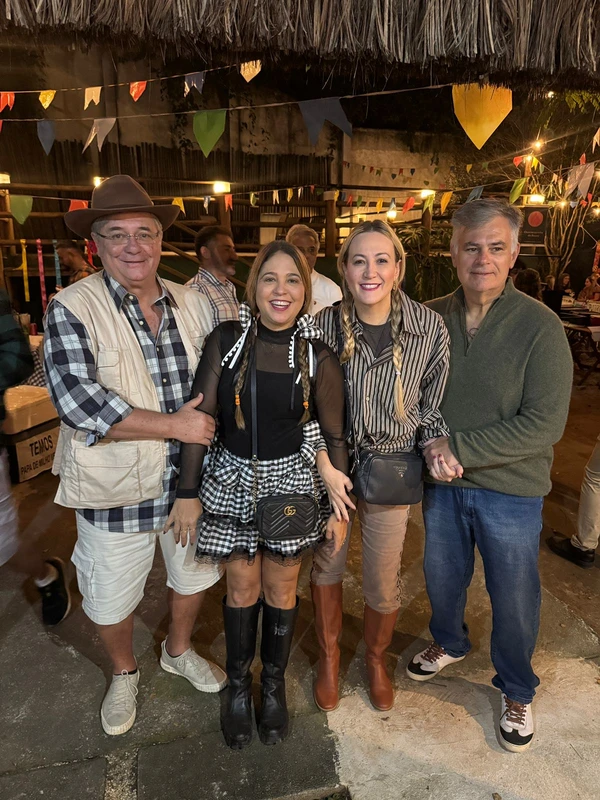  Luiz Paulo Vellozo Lucas e Roberta Furtado, Mariella Gottardi e Julio Cesar de Oliveira