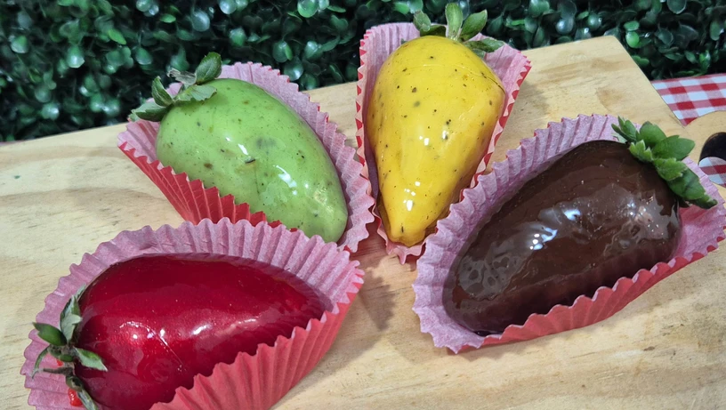 Morangos do Amor da confeitaria Amor em Pedaços Bistrô Truck 