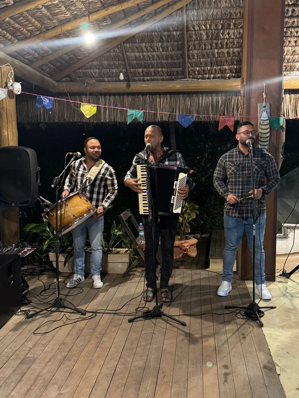 Festa julina de Luiz Paulo Vellozo Lucas e Roberta Furtado