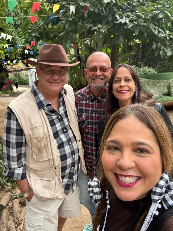 Festa julina de Luiz Paulo Vellozo Lucas e Roberta Furtado