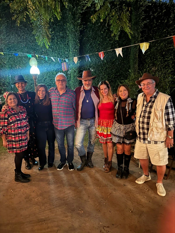 Festa julina de Luiz Paulo Vellozo Lucas e Roberta Furtado