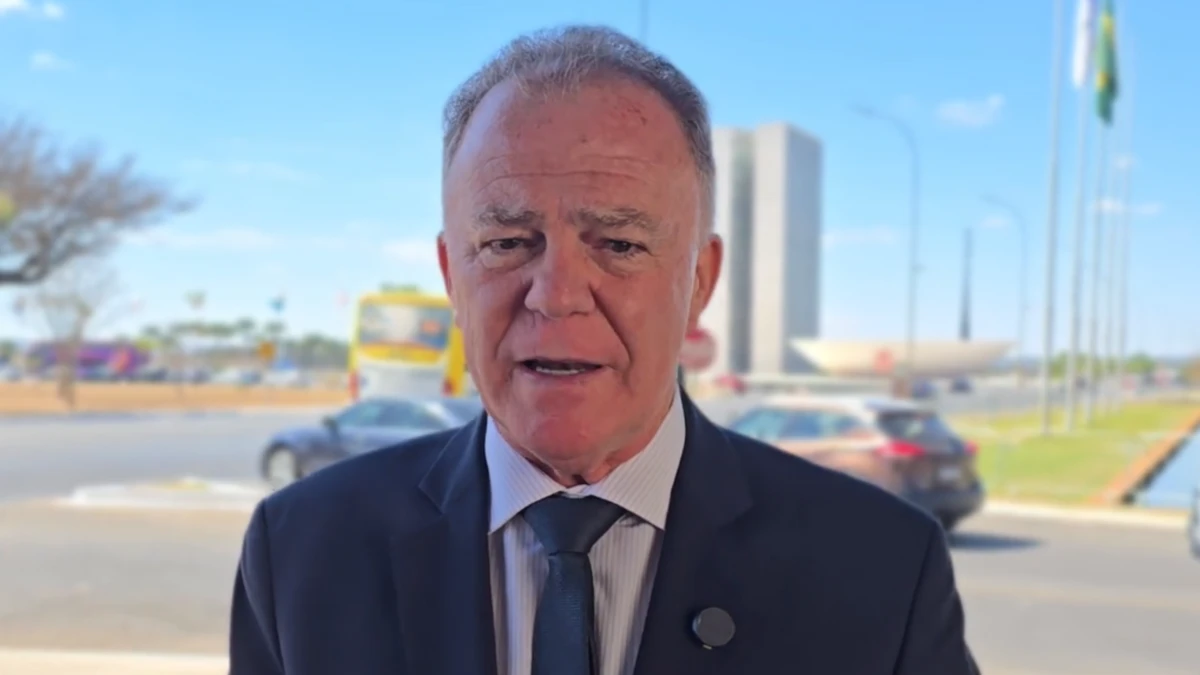 Governador Renato Casagrande (PSB) anuncia a criação de comitê para analisar impactos de tarifas dos EUA sobre economia do Espírito Santo