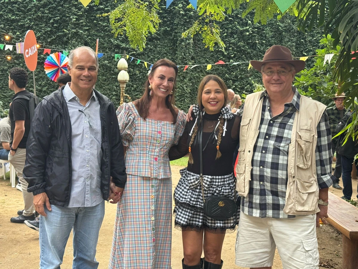 Gustavo Menescal e Luciana Almeida,  Luiz Paulo Vellozo Lucas e Roberta Furtado
