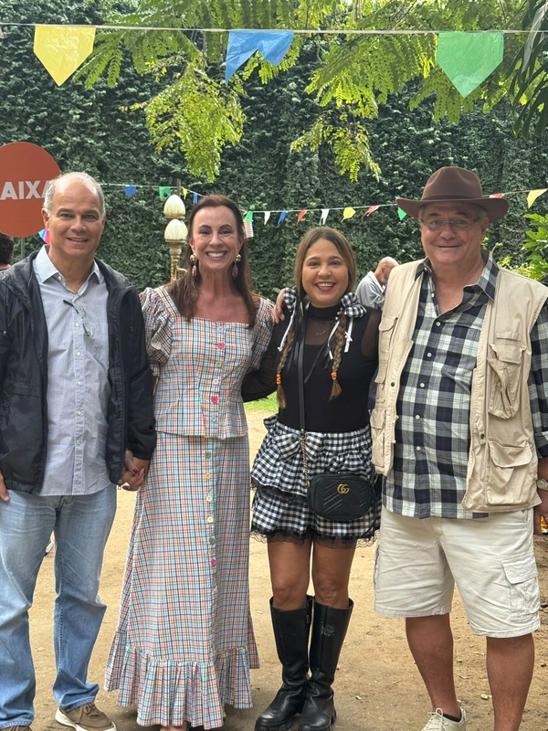 Gustavo Menescal e Luciana Almeida,  Luiz Paulo Vellozo Lucas e Roberta Furtado