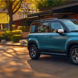 Modelo faz parte da nova investida da marca que completa 100 anos de Brasil este ano; SUV compacto quer bater de frente com o BYD Dolphin