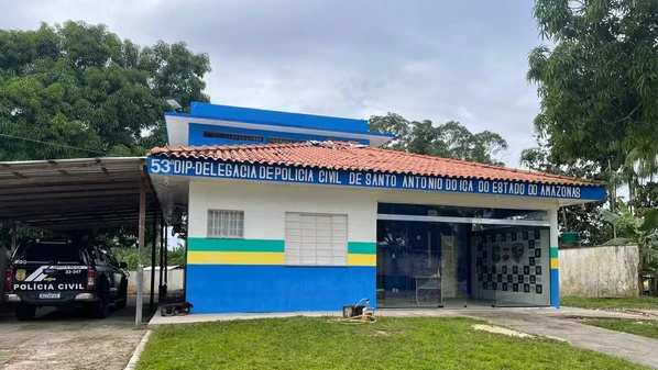 A indígena, de 29 anos, ficou presa ao lado de detentos homens, em um espaço improvisado, de novembro de 2022 a agosto de 2023, quando foi transferida para Manaus