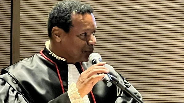 Júlio de Castilhos é a segunda pessoa negra a ocupar uma cadeira de desembargador federal no TRF-2, que abrange os estados do Espírito Santo e Rio de Janeiro