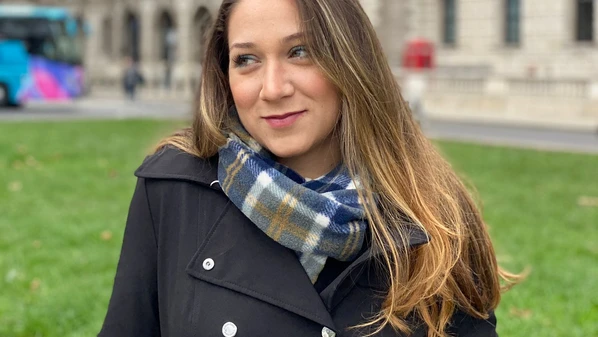 Conheça a história de Luiza Favarato