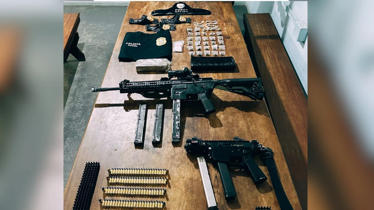 Armas apreendidas durante ação da PM no bairro Portelinha