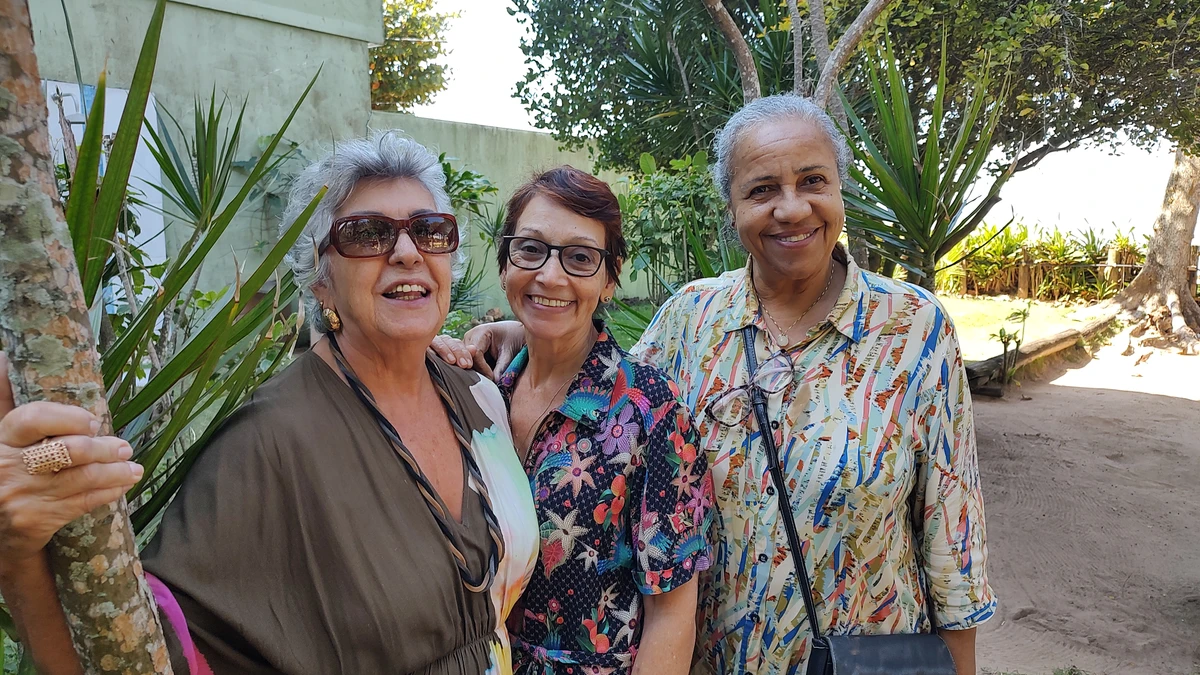 Elba Sanidei, Áurea Brandão e Suely Milagres, no Circuito da Moqueca Capixaba, em Manguinhos.