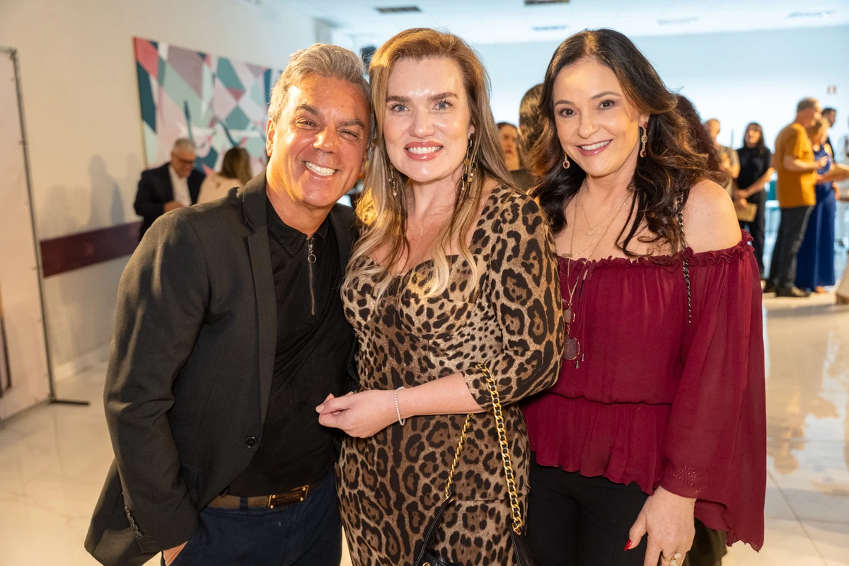 Ivan Aguilar, Brisa Clem e Valquiria Cheim