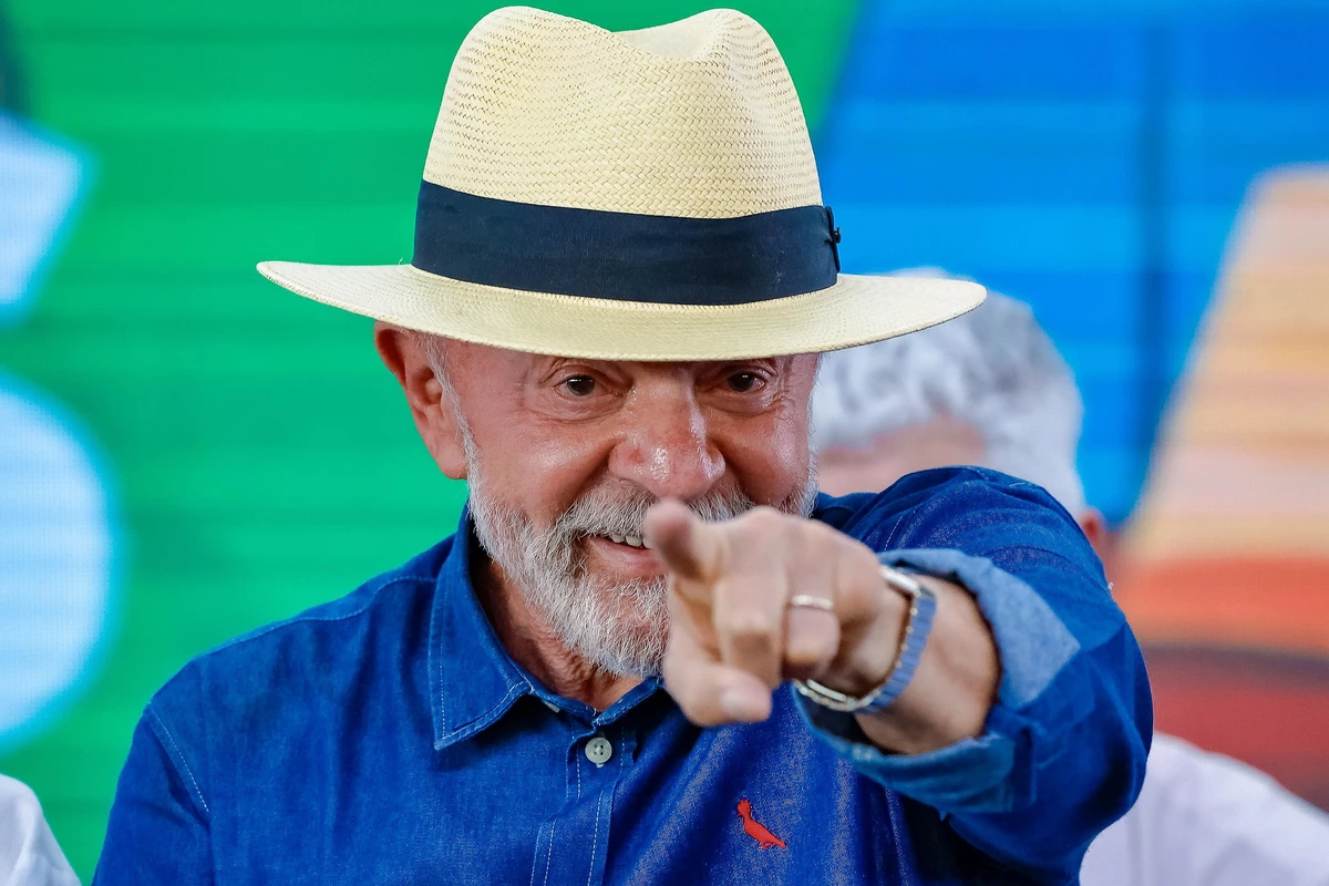 Presidente Lula em evento na cidade de Minas Novas (MG), no Vale do Jequitinhonha