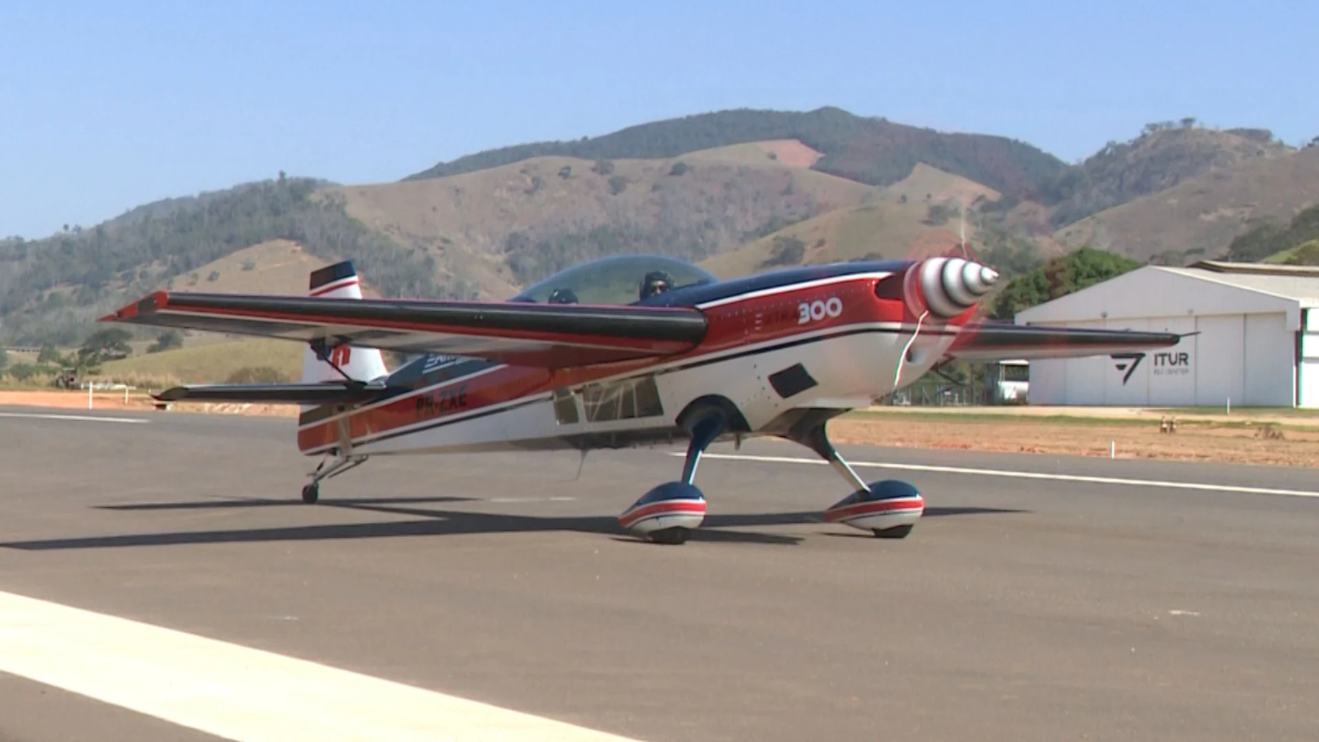 Aviação acrobática em Cachoeiro de Itapemirim