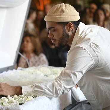 Imagem - Filho de Preta Gil se despede da cantora durante velório