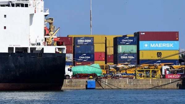 Diante do "tarifaço americano", o Estado se vê desafiado a redirecionar rotas e mercados; a vantagem é que a economia capixaba consolidou uma vocação: a de enfrentar crises com inteligência e realinhamento