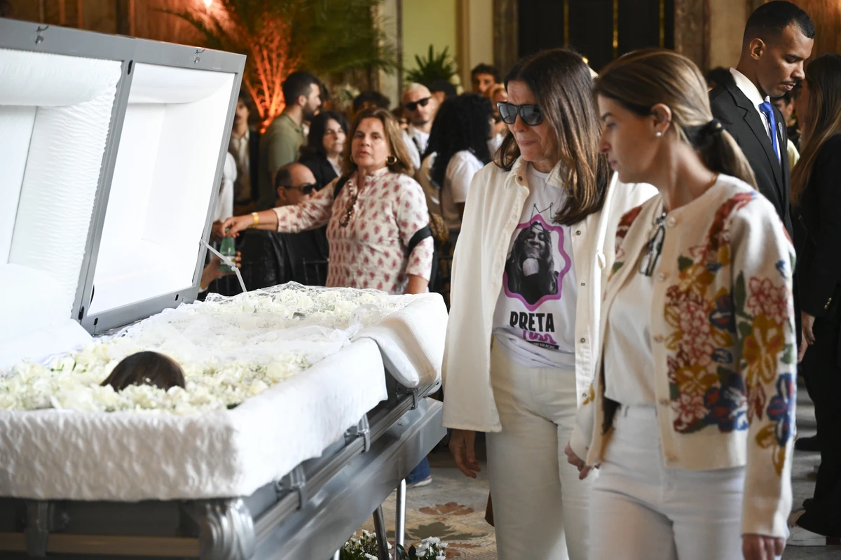 A atriz Malu Mader na despedida de Preta Gil