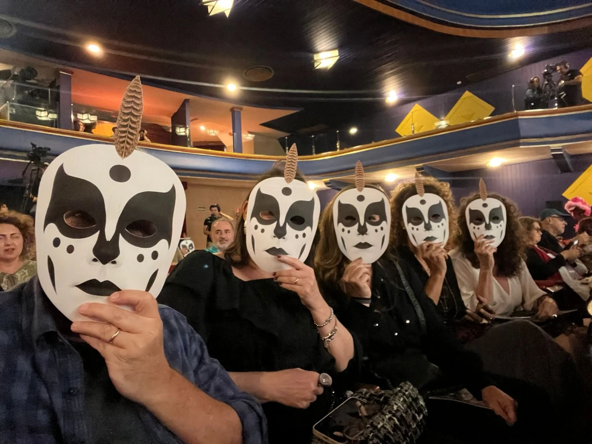André Hees, Renata Rasseli, Mariana Sandri, Jane Fereguetti e Fabiana Croce