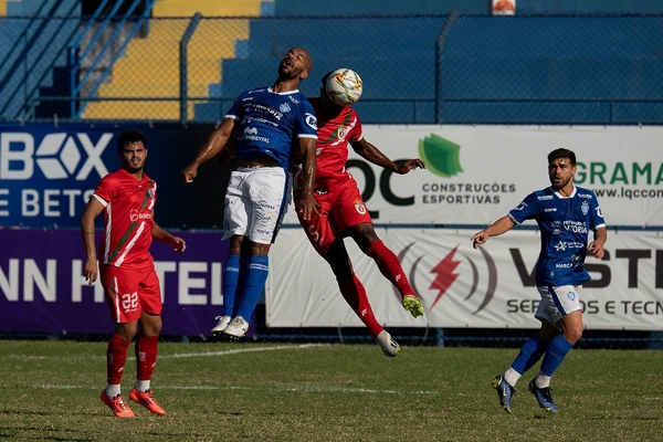 Vitória vence Real Noroeste garante vaga na final da Copa ES por Fernando Madeira