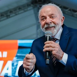 Presidente volta a criticar guerra comercial de Donald Trump e diz que Brasil quer negociar com os Estados Unidos