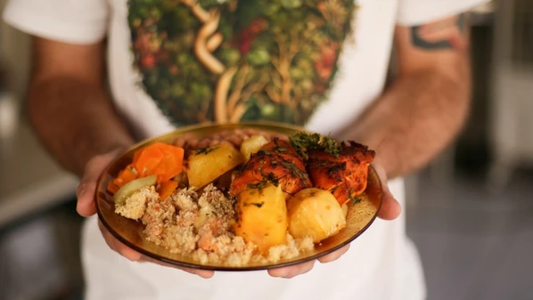 Em um país que exporta toneladas de alimentos, mas ainda convive com a fome, o setor de food service tem papel essencial na promoção da dignidade e do acesso à nutrição de qualidade