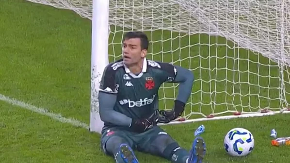 Com o resultado, o Vasco soma 15 pontos e sobe para a 16ª posição, deixando a zona de rebaixamento e recolocando o Santos no Z4. O Inter vai a 21 pontos e fica na 10ª posição