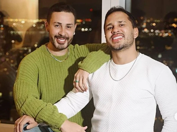 Carlinhos Maia e Lucas Guimarães anunciam separação após 15 anos de relacionamento