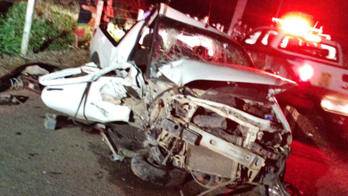 Veículo envolvido no acidente em Jataipeba, em Linhares