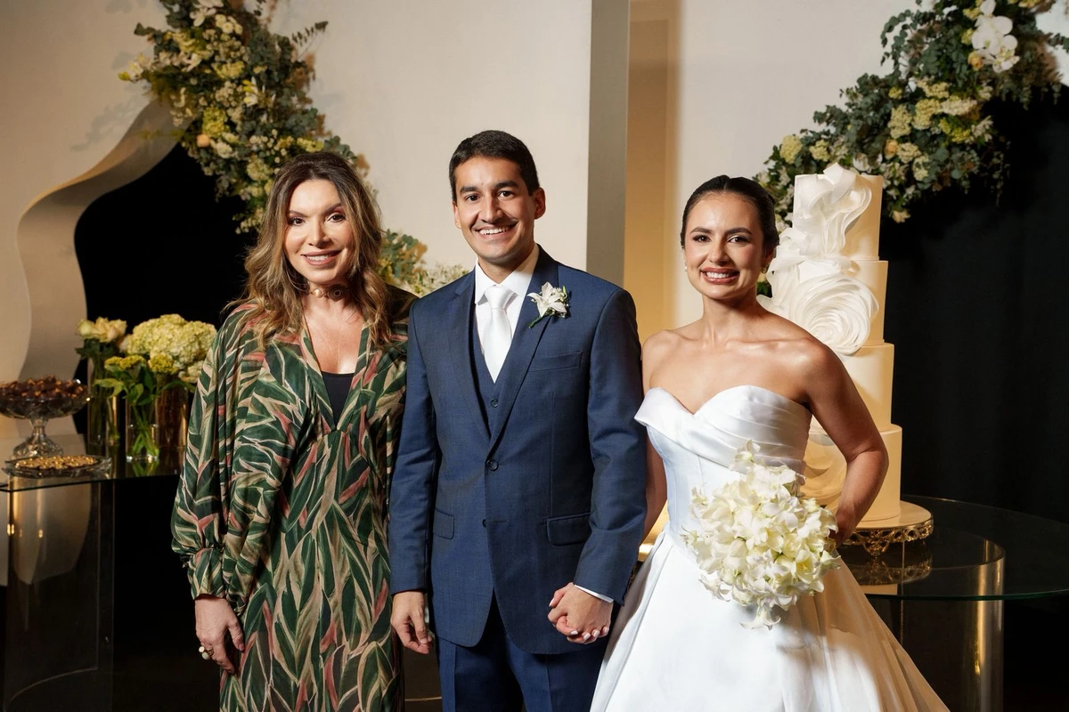 Aurê Aguiar, no casamento do seu sobrinho e afilhado, Fellipe Marques com Gabriela Martins. 
O casamento foi em Aimorés, Minas Gerais.