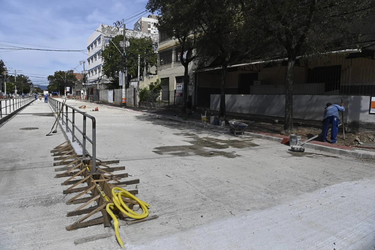 Avenida Jair Etienne Dessaune está em obras há mais de um ano por Divulgação | Prefeitura de Vitória