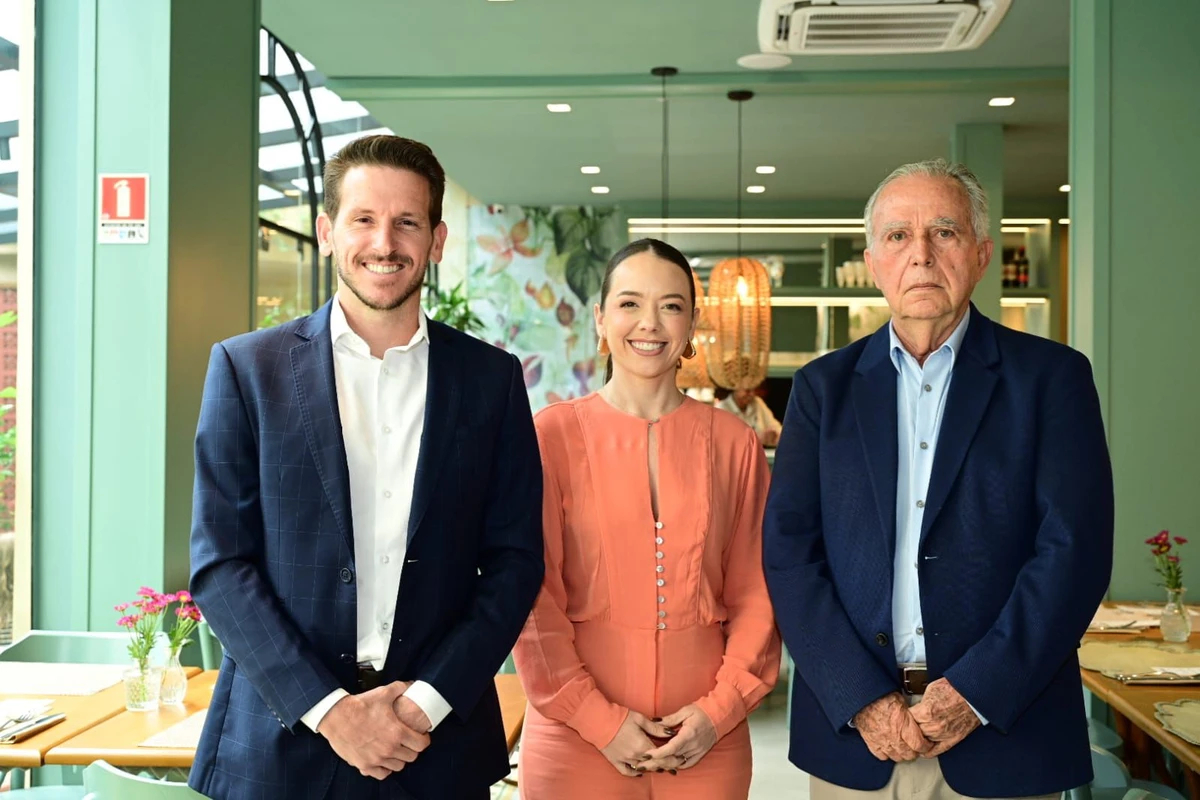 Marcos Milaneze, Bruna Meriguetti e Durval Vieira de Freitas realizadores da Mec Show