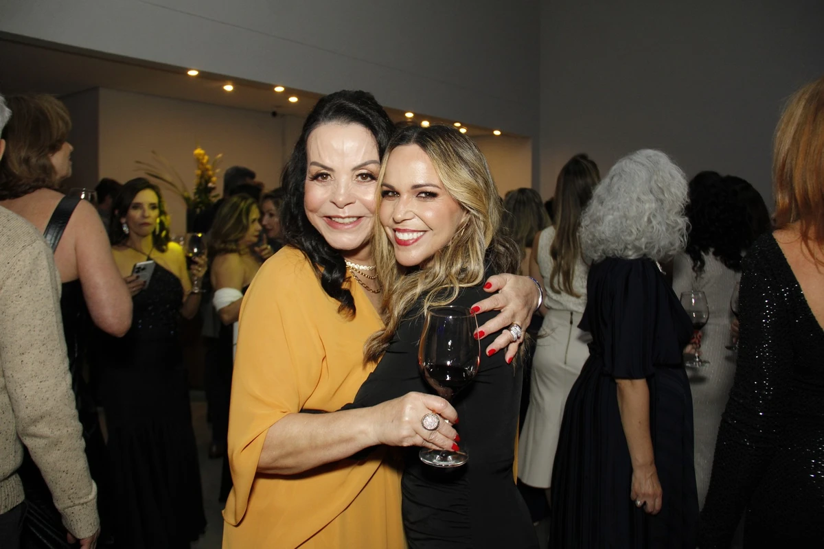 Neila Nara Neiva celebra aniversário