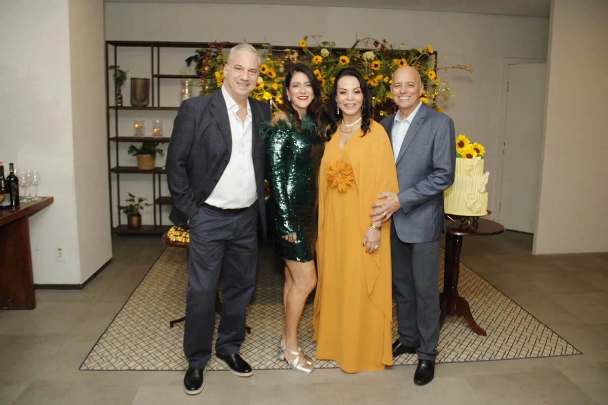 Marcelo e Andreza Devens Neila Nara Neiva e João Damian