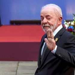 Para economista do BTG Pactual e FGV, o petista deve chegar às eleições com economia em boa forma e tarifas de Trump não mudam esse quadro.