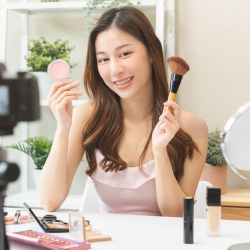 Imagem - 5 acessórios indispensáveis para criadores de conteúdo de beleza