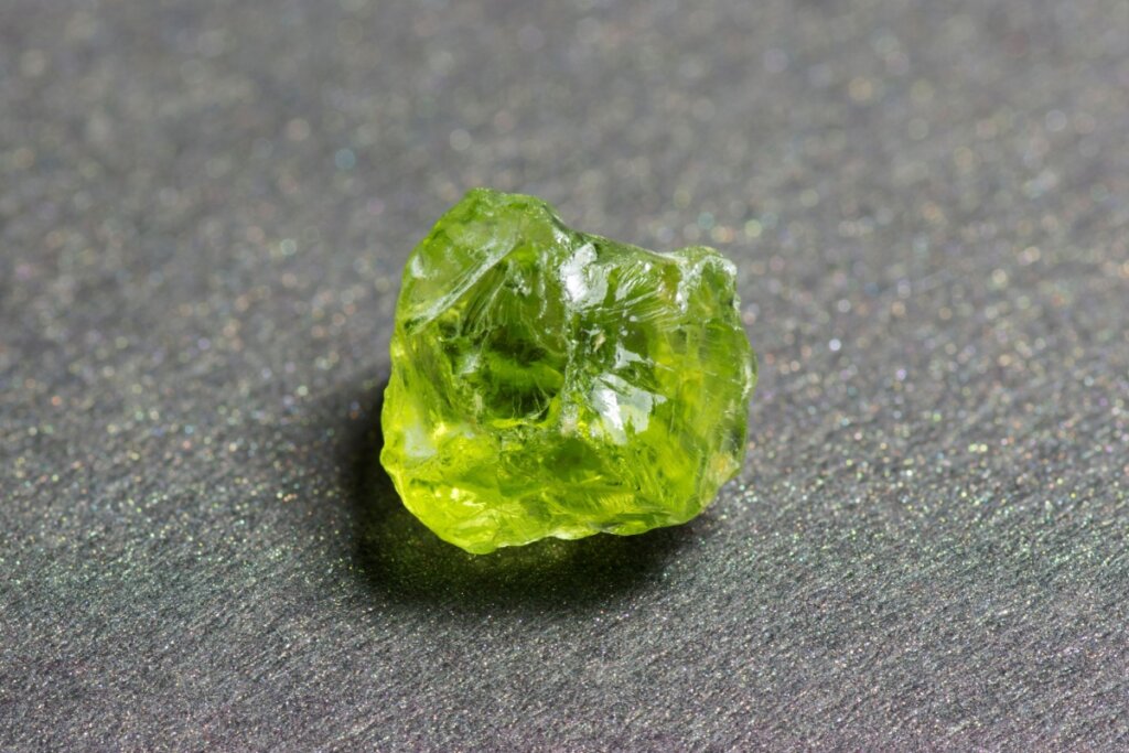 O peridoto é um cristal de cura (Imagem: Finesell | Shutterstock) 