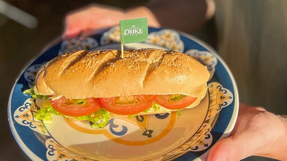 Opção de lanche da cafeteria Grand Duke