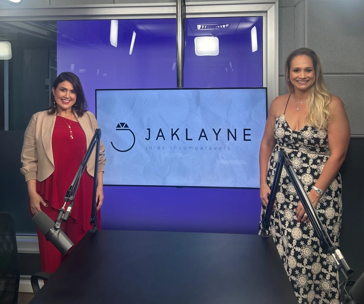 Renata Rasselli conversou com Jaqueline Lyra, sócia-diretora da Jaklayne Joias, sobre empreendedorismo feminino e a história da marca
